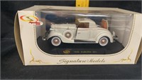 Diecast Signature 1935 Auburn 851