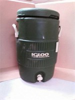 Igloo 5 gal beverage cooler