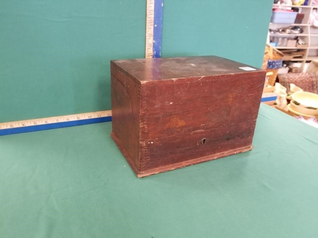 OAK FILE BOX W/ DOVE TAILED CORNERS