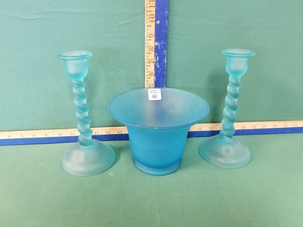 3 PC BLUE SATIN GLASS CONSOLE SET