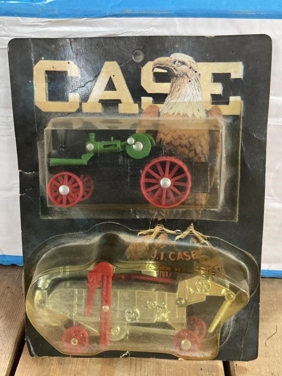 NIB 1/64 Case Steam Tractor & Threshing Machine