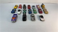 (18) DIE CAST HOT WHEELS