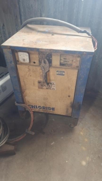 Chloride Forklift Charging Station Model 12r-575