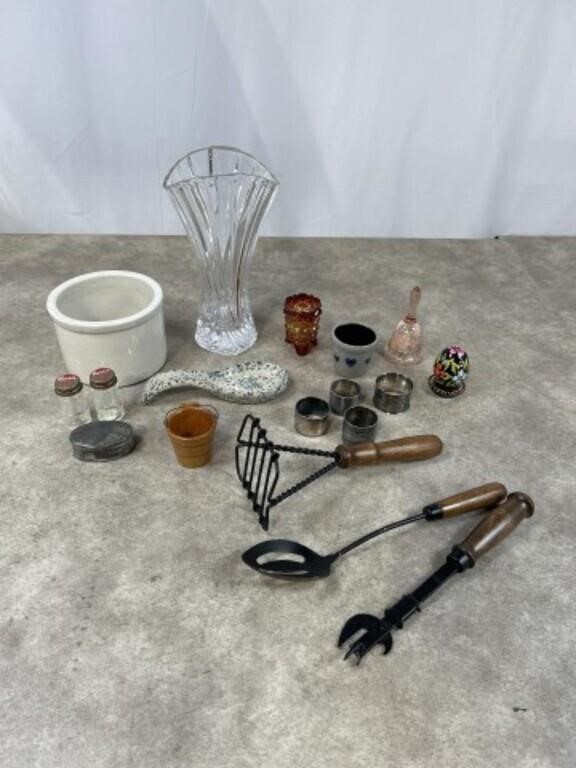 Glass vase, pottery pieces, metal napkin holders,