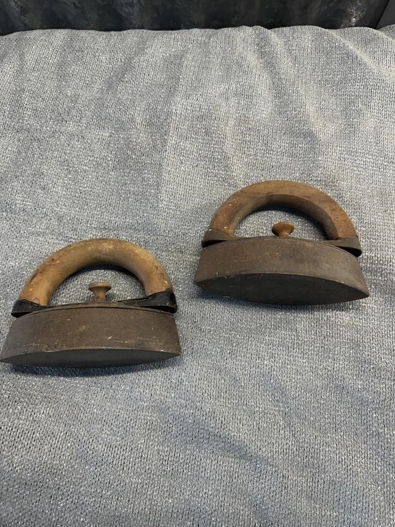 2 Antique Cole Brook Dale iron co. Irons