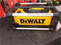 DeWalt corded 2100psi 1.2 GPM Pressure Washer