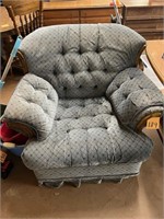 Cushioned arm chair
