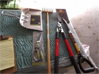 Garden/Yard Tools, John Deere Dust Pan