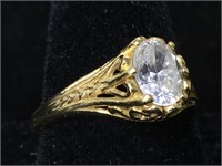 14K Gold Ring with clear Tourmaline 
Size 6 2.5g