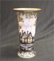 Aynsley lustre vase
