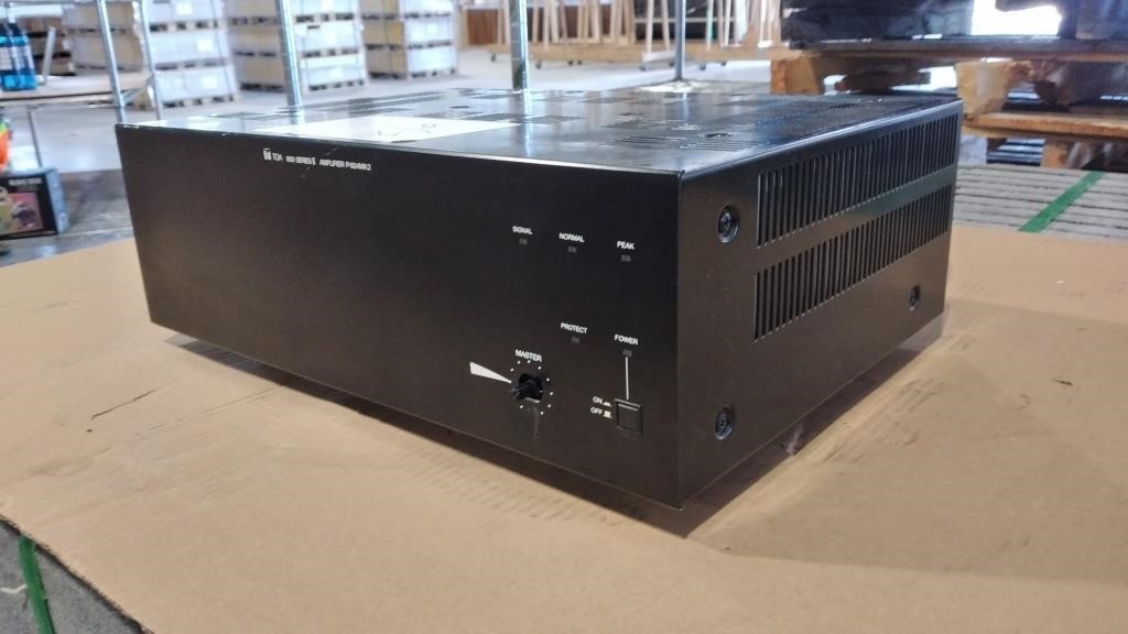 TOA 900 11 Amplifier