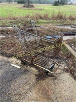 Old metal shopping cart