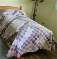 Single bed (Matches 292 bunk) w/serta mattress &