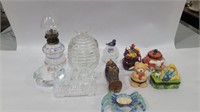 Trinket boxes, glass honey pit. Small oil lamp,