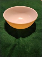 Vtg Yellow Large Pyrex Bowl