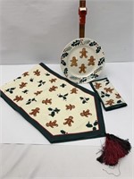 Hartstone Gingerbread Table runner and napkin and