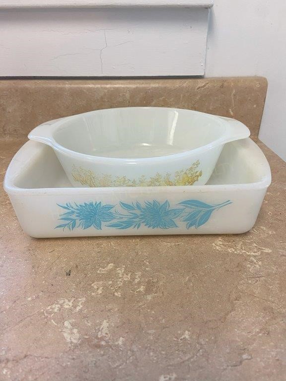2 Bakeware Dishes