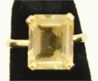 Lot #44 - Ladies 14K yellow gold ring set with