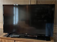 LG Flatscreen TV Television