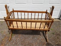 1970S STURDY WOODEN CRADLE 43X22 INCHES