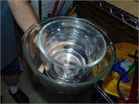 tupperware and mixing bowls