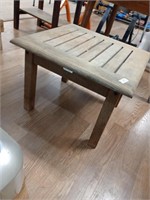 Small wood table 15 x 21 x 21