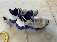 Purple and white Nike shoes sz. 7.5