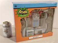 McFarlane Toys Batman Batcave