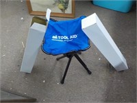 2 Camp stools
