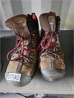 Keen Size 11 Boots (Garage)