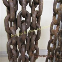 USED 18' CHAIN WITH HOOKS