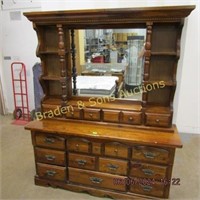 CONTEMPORARY DRESSER WITH MIRROR