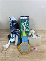 Household supplies, Sponges and Brushes