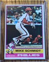 1976 Topps Mike Schmidt Baseball Card