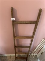 DECORATIVE LADDER FOR DISPLAYING BLANKETS ETC.