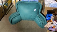 Backrest pillow/support