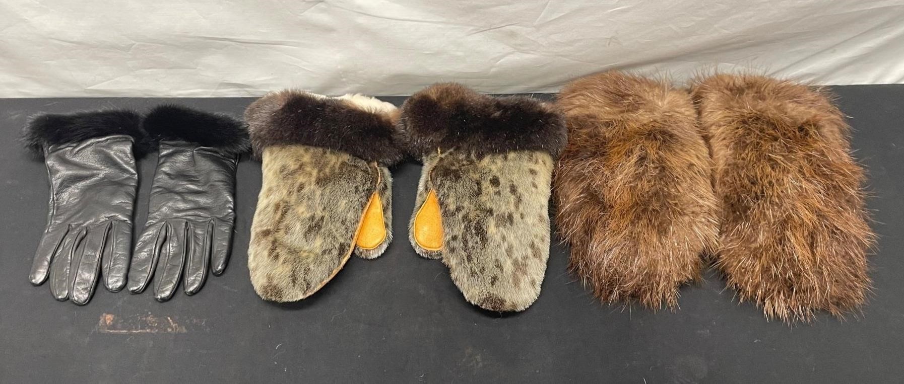 Women’s Fur Mittens/Gloves