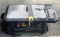 (ST) QEP 700 XT Tile Wet Saw