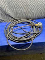 Heavy duty 110 V extension cord...26a