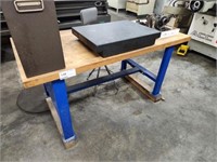 WORK BENCH, 5'X30"X31", DOES NOT INCLUDE CONTENTS