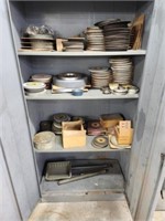 GROUP OF VARIOUS GRINDING WHEELS, W/ CABINET,