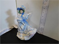 ROYAL DOULTON "FORGET-ME-NOT" HN3700 FIGURINE