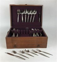 Old Colony Flatware in Chest