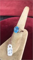 10k yellow gold ring with large bright topaz stone