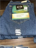 2 pair Key size 34x30 dungaree jeans