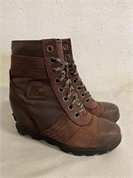 Sorel Women’s Boots Size 9