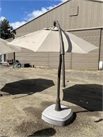 10' Outdoor Umbrella, Cantilever Stand, Base