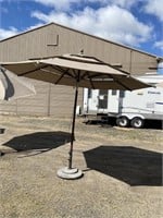 10.5' Outdoor Umbrella w/Heavy Metal Base,