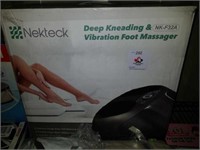 Deep kneading vibrational foot massager