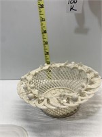 BELLEEK BASKET WEAVE FORGET ME NOT BASKET